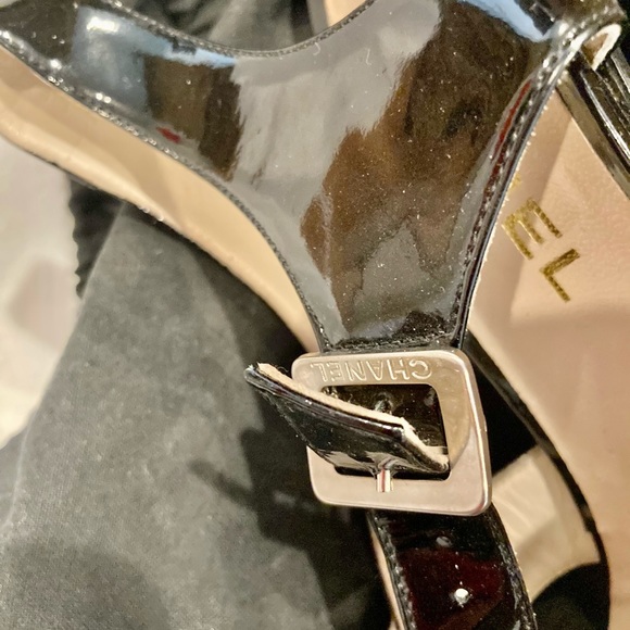 Chanel Vintage Patent and Lucite Platform Sandals - Picture 9 of 12